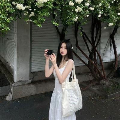 方块皇后封面