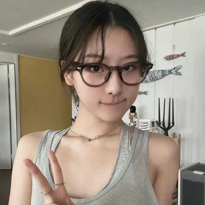 毒舌大状封面